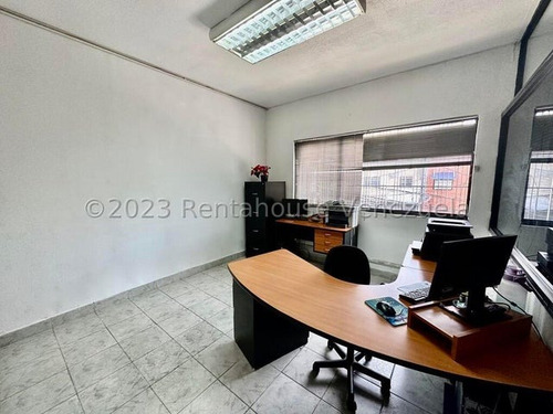 Carla Gonzalez Edificio En Venta En La Urbanizacion Boleita Sur Mls #24-1545 Sc