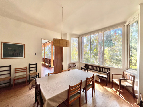 Interesante Casa En Venta En Zapallar Con Mucho Potencial