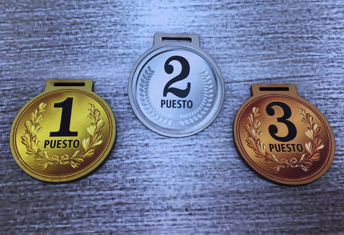 Imagen 3 de 3 de 30 Medallas Trofeo Souvenir Mdf Cumple Infantil M6