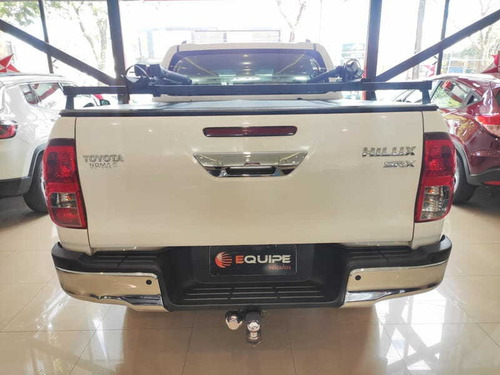 Imagem 6 de 15 de Toyota Hilux 2.8 Srx 4x4 2.8 Tdi 16v Diesel Aut 2017