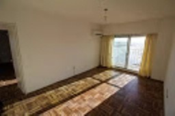 Sobre Rbla, Arrendado En $30000, 2, 2 Baños, Gge.