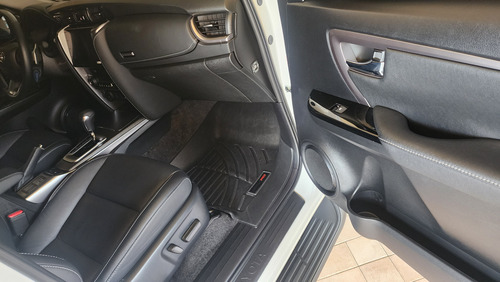 Toyota Fortunner V6