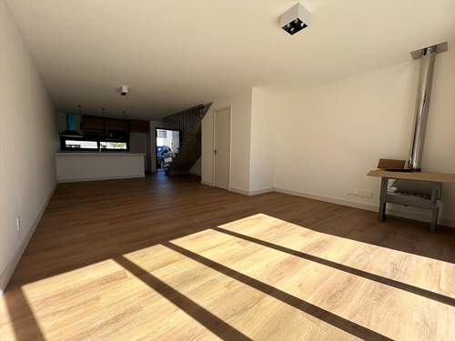 Venta Casa 3 Dormitorios Y Garaje En Parque Miramar