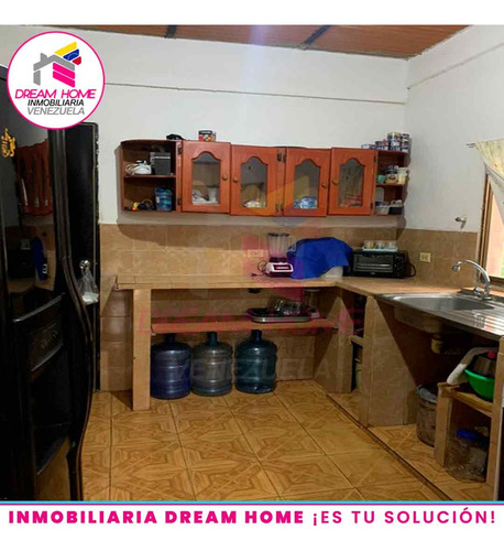 Casa Dos Niveles En Venta Sector. Pitahaya Arriba - Charallave