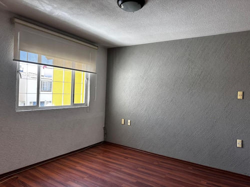 Casa En Renta En Metepec A 1 Cuadra De Av Comonfort Y Tollocan A 5 Min Town Square, En Privada