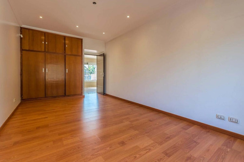 Imagen 27 de 30 de Venta De Casa De Categoría En Parque Chacabuco