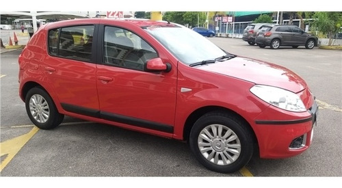 Imagem 2 de 14 de Renault Sandero 1.6 Privilége 8v Hi-flex 4p Manual