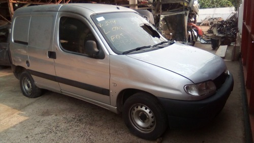 Imagem 3 de 16 de Sucata Peugeot Partner 2009 Para Vendas De Peças