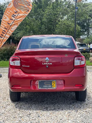 Renault Logan 1.6 Privilege / Intens