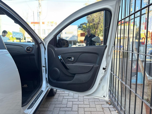 Renault Sandero Stepway 1.6 Privilege 105cv