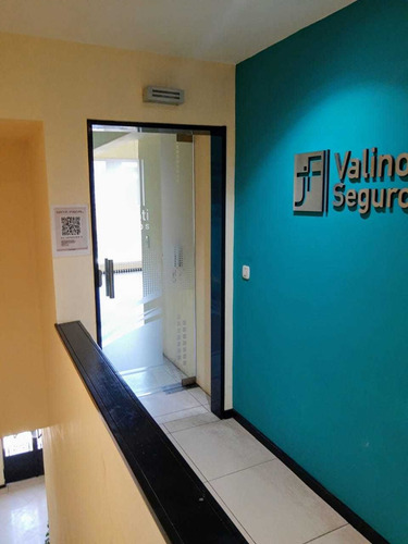 Imagen 8 de 13 de Oficina Excelente Ubicación (s/ruta 25)