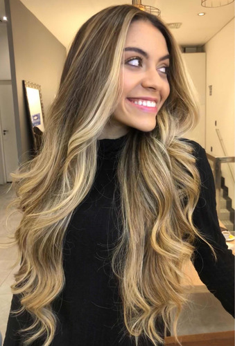 Imagem 1 de 5 de Mechas E Coloração