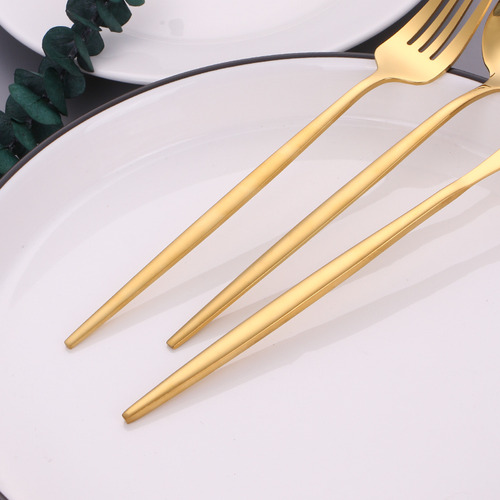 Juego De Cuchillos, Tenedor Y Cucharas Gold Cutlery, 24 Piez