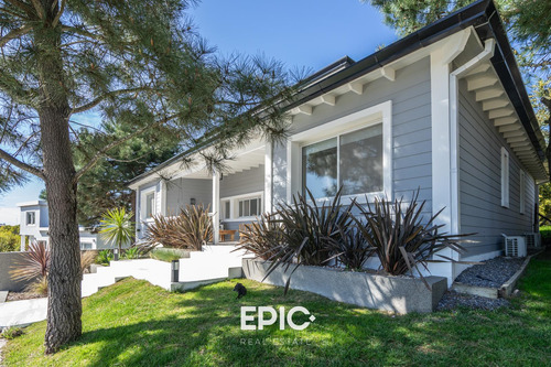Casa En Venta En Ecuestre