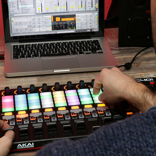 Akai Professional Apc40mkii - Controlador Midi Usb Para M...