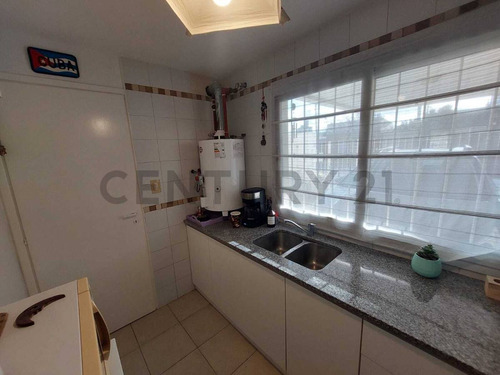 Venta Duplex 3 Ambientes C/ Cochera. Zona San Juan