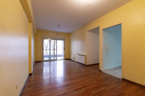 Imagen 6 de 30 de Venta. P. Centenario. Sarmiento 4600. Dpto 3 Ambientes Con Balcon Terraza. Patio. Sauna. Hidromasaje. Terraza Con Parrilla. Lavadero. C Ochera Fija Descubierta.opcional