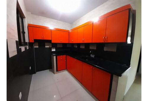 Casa Con 3 Apartamentos Independientes En Venta Villa Claudia Palmira