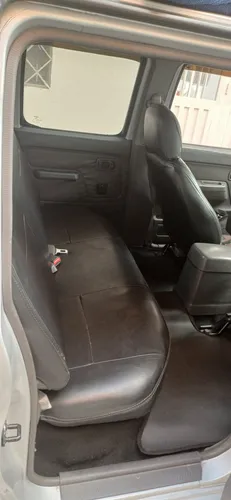 Nissan Frontier 2.4 Gasolina 4x2