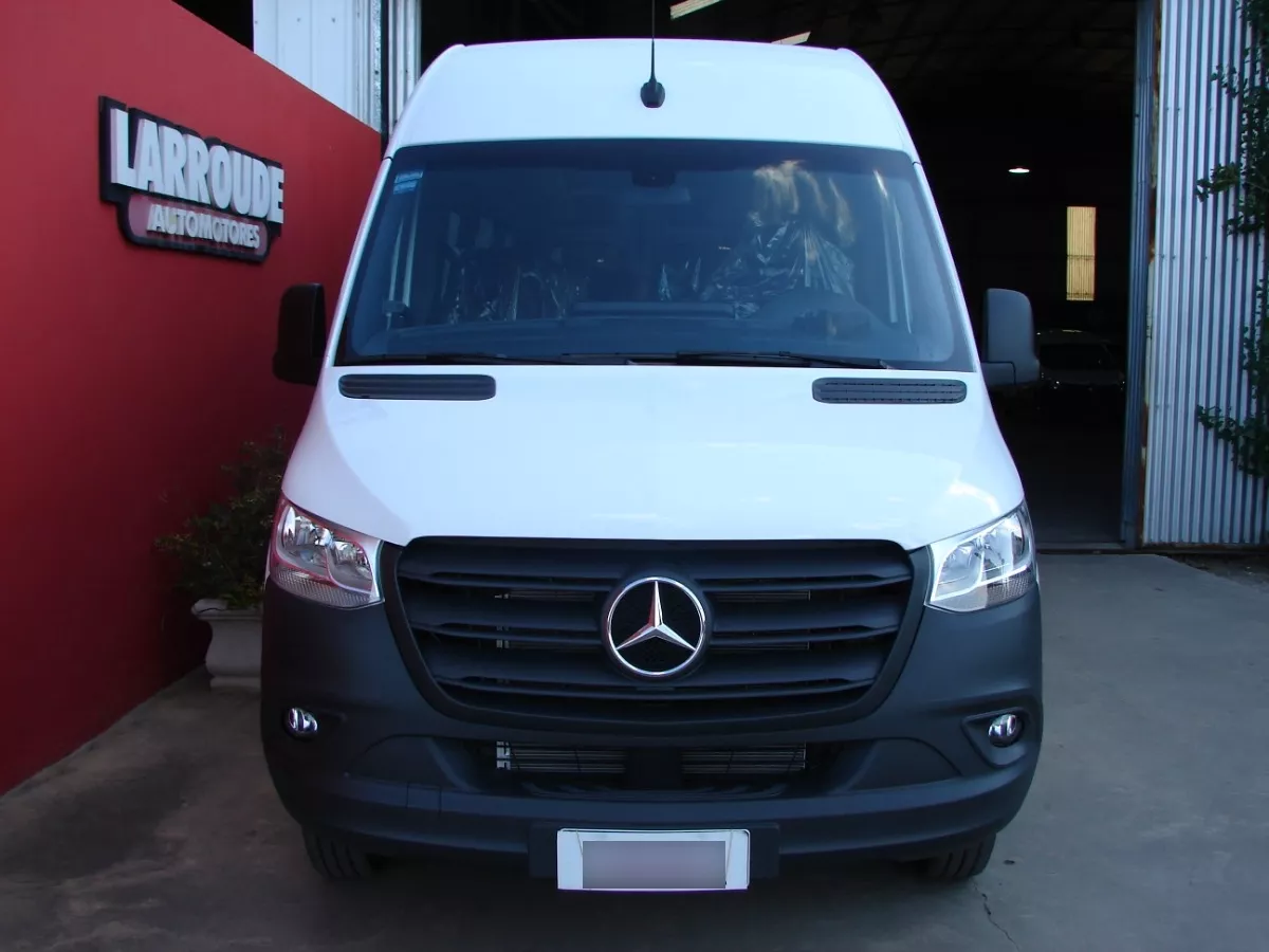 Mercedes-Benz Sprinter 517 Cdi Minibus 4325 19+1 Te