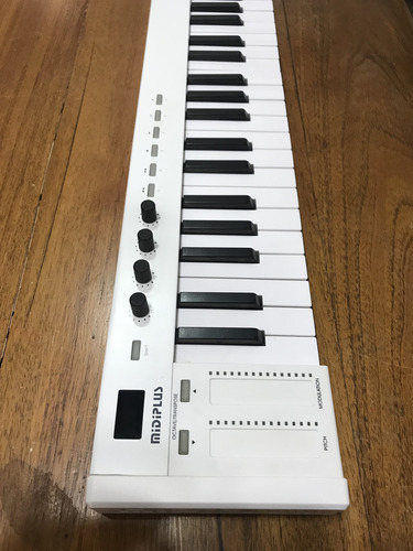 Controlador Midi Midiplus X6 Mini (Usado)