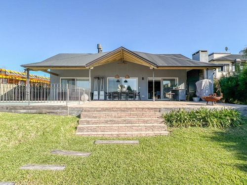 Imagen 1 de 30 de Casa A La Venta Al Río - Barrio San Isidro Labrador- Benavidez-tigre