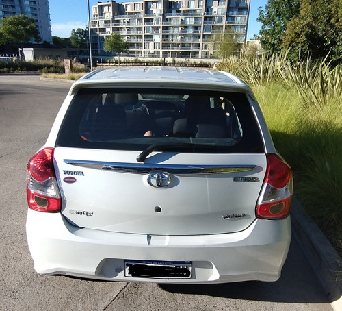 Toyota Etios 1.5 sedan XLS 6M/T