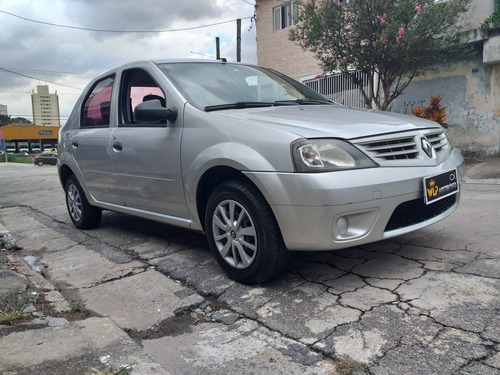 Renault Logan Com Score Baixo Baixa Entrada