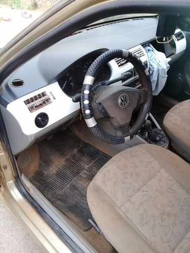 Volkswagen Gol 2001 1.0 16v Plus 5p