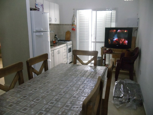 Duplex En Alquiler, San Juan 1923 Número 3. Disponible Todo El Año.