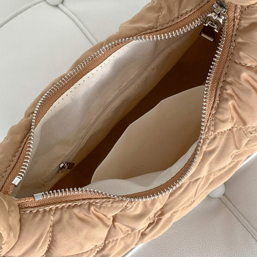 Bolsa Acolchada Casual Con Forma De Media Luna Para Mujer, P