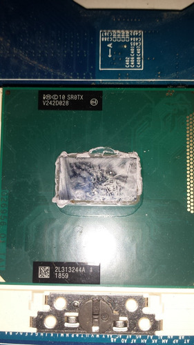 Procesador Intel Core i3-3120M AW8063801111700 de 2 núcleos y 2.5GHz de frecuencia con gráfica integrada