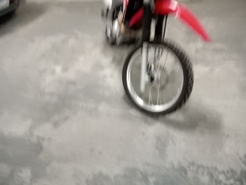 Imagen 2 de 11 de Honda Tornado Xr 250 2020