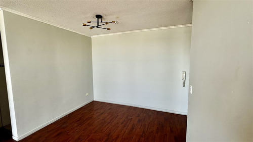 Departamento En Venta De 3 Dorm. En Cerrillos