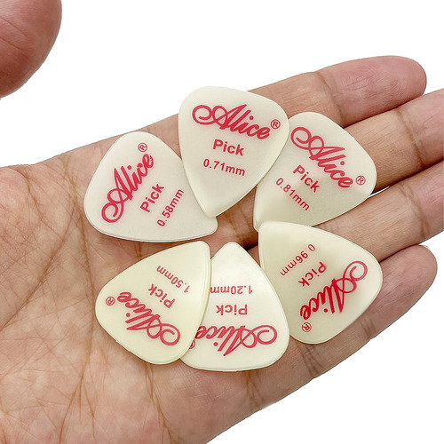 Kit 6 Palhetas Violão Guitarra Fluorescente Brilha No Escuro
