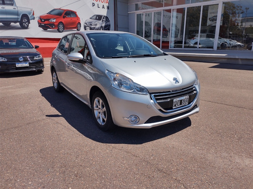 Peugeot 208 1.5 Allure Touchscreen