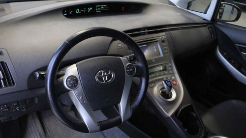 Imagen 9 de 15 de Toyota Prius 2012 4p Premium Hibrido R16