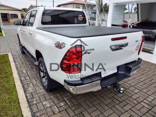 Imagem 7 de 15 de Toyota Hilux 2.8 Srx 4x4 Cd 16v Diesel 4p Automático