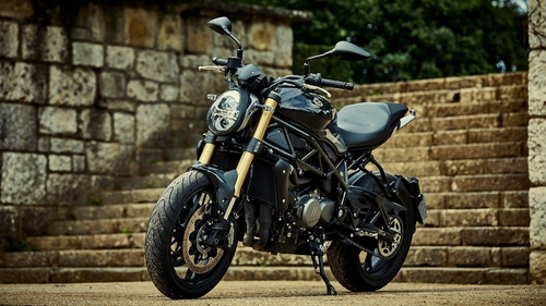 Benelli 752 S /no Honda 700 750/ Yamaha Mt07/ Husqvarna/ Vog