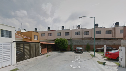 Casa A La Venta En Real De Los Naranjos, Leon, Guanajuato, Remate Adjudicado