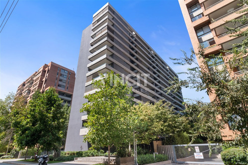 Departamento En Arriendo De 2 Dorm. En Las Condes