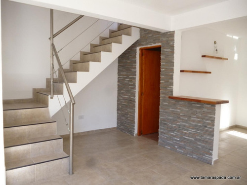 Imagen 1 de 9 de Duplex Amplio Y Moderno