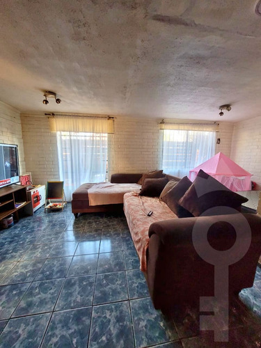 Amplia Casa 3hab 2 Ba Avenida La Florida