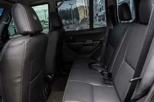 Imagem 8 de 14 de Mitsubishi Pajero Tr4 2.0 16v (aut)