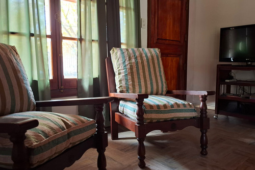 Amplio Chalet En Zona Centro - Alojamiento Turístico