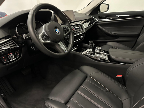 BMW Serie 5 3.0 530ia Sportline Sedan