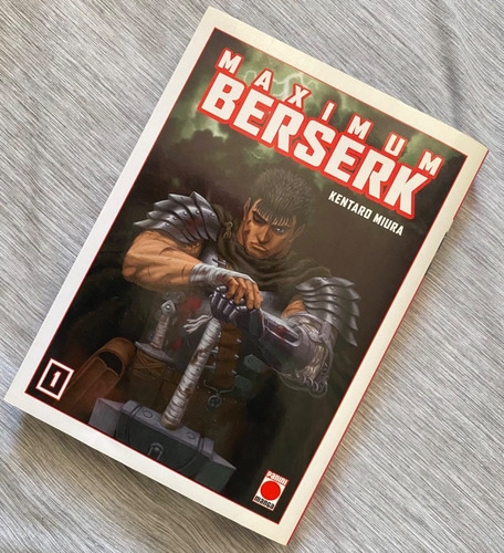 Berserk Maximum #1