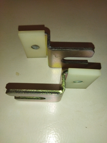 Angulo De Soporte De 9 Cm X 5 Cm Con Corredera ( El Par )