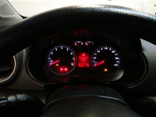 Vw Voyage 1.6 Con Gnc 5ta Excelente Siempre Uso Particular