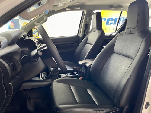 Imagem 6 de 9 de Toyota Hilux Cd 4x4 2.8 Diesel Mec.